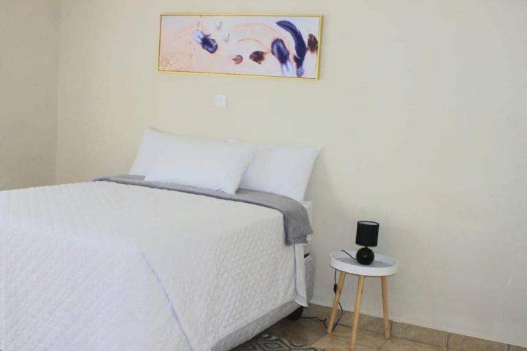 Fabulous Rest Inn - B&B Francistown