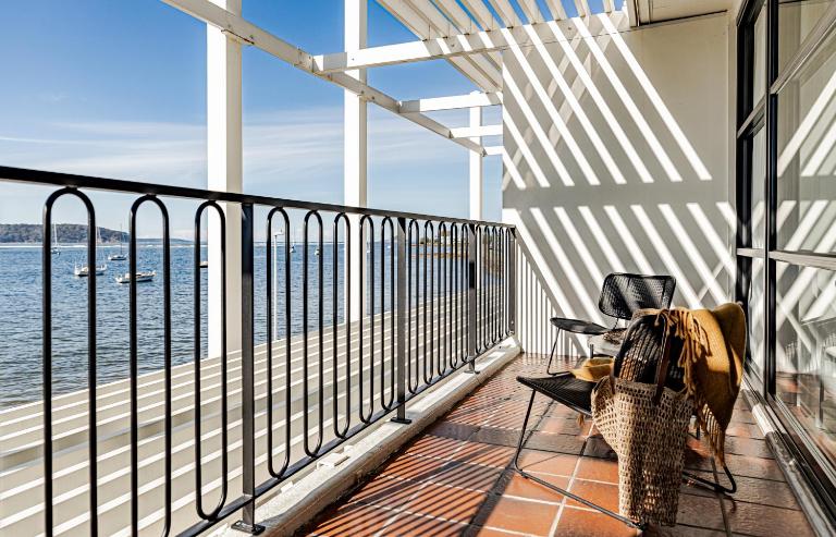Bay Breeze Boutique Accommodation - Bed and Breakfast Batemans Bay