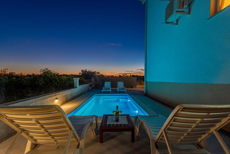 La Prima Privlaka Luxury Apartments I - Chambres d'hôtes Privlaka