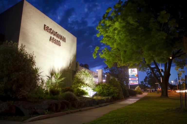 Brougham Arms Hotel - B&B Bendigo