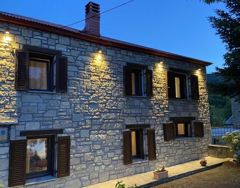 Cosy lake house, μια ανάσα πριν τη λίμνη - B&B Kalyvia Pezoulas