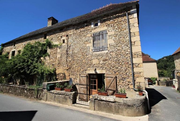 Joli gîte pour 5 personnes : Chez Cherrie - Chambres d'hôtes Saint-Julien-de-Lampon