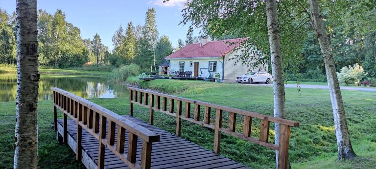 Ninnujärve Private Holiday Home - B&B Nasva