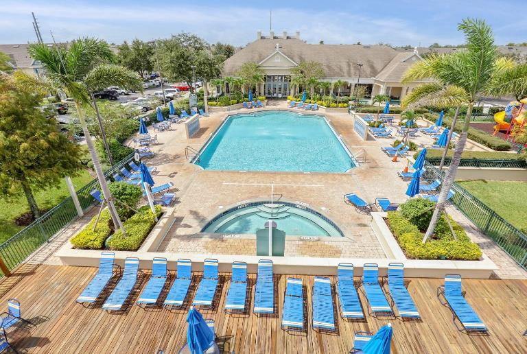 4 Bedroom Townhouse in a Gated Resort! - B&B Kissimmee