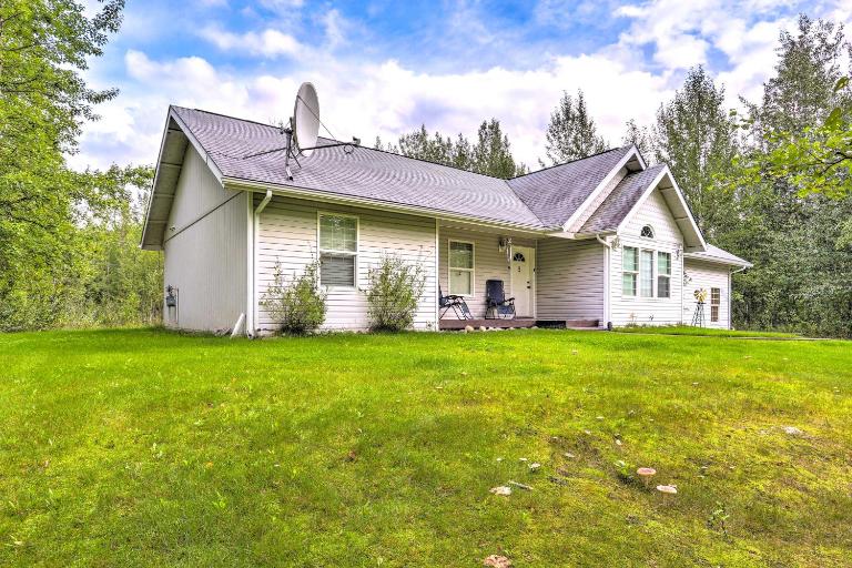 Charming Wasilla Retreat: Walk to Lake Lalen! - Bed and Breakfast Wasilla