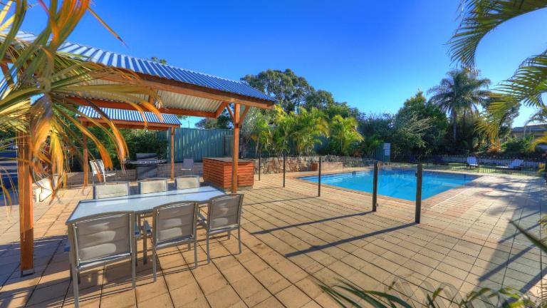 Wallace Motel And Caravan Park - Chambres d'hôtes Maryborough