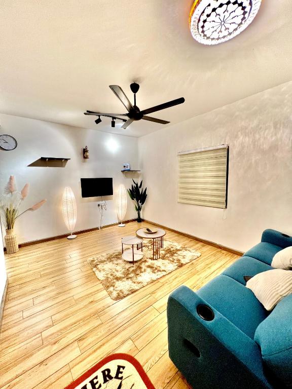 Raees Homestay - Bed and Breakfast Kampung Tanjung Minyak