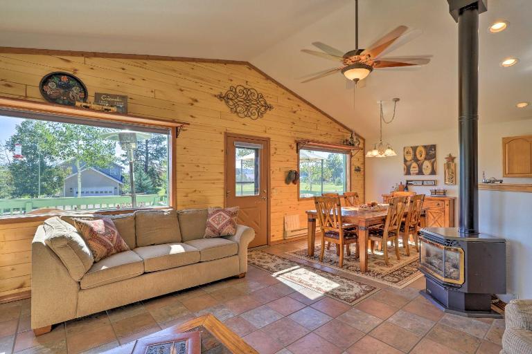 Ski, Soak & Explore! Spacious Pagosa Springs Home - Ferienwohnung Pagosa Springs