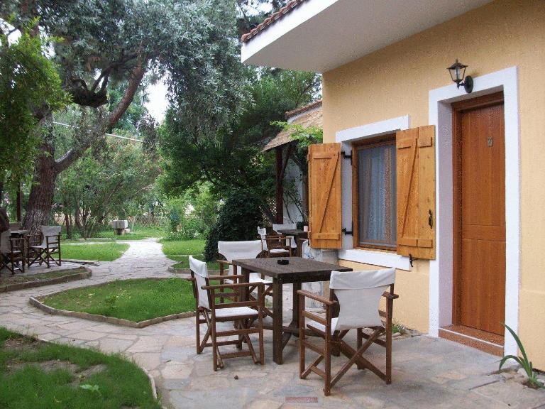 Lysistrata Bungalows - Bed and Breakfast Potós
