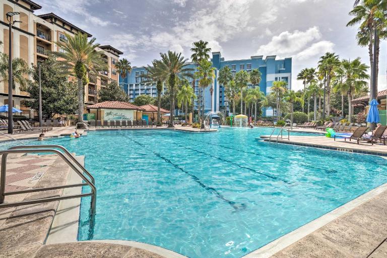 Disney Good Neighbor Resort Condo < 4 Mi to WDW! - B&B Orlando
