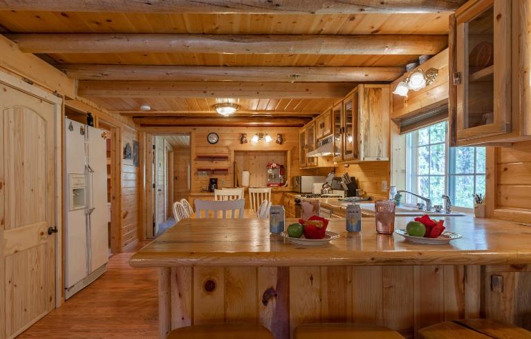Hooter Hollow by KABINO Fire Pit Big Driveway SmartTV Grill WiFi - B&B Island Park