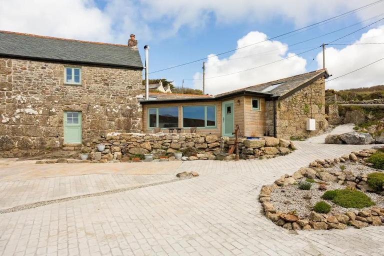 The Olde Piggery, on the coast, Zennor, St Ives - B&B Zennor
