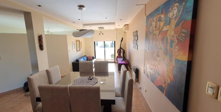 Excelente Depto para 4 pers en zona estratégica - Chambres d'hôtes Santiago del Estero
