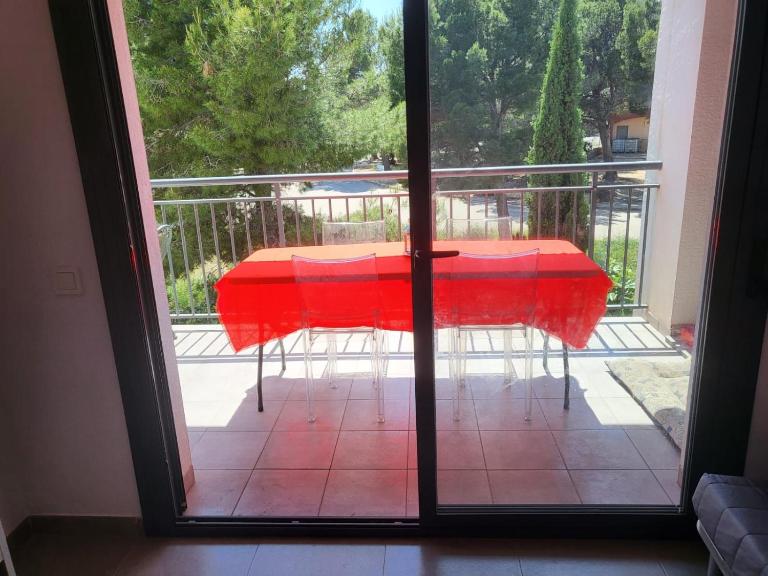 Apartamento Calafat, a 2 minutos a pie de Cala Llobeta - B&B Calafat
