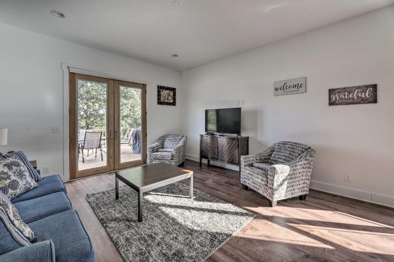 Mt Juliet Home: Steps to Old Hickory Lake! - B&B Nonaville