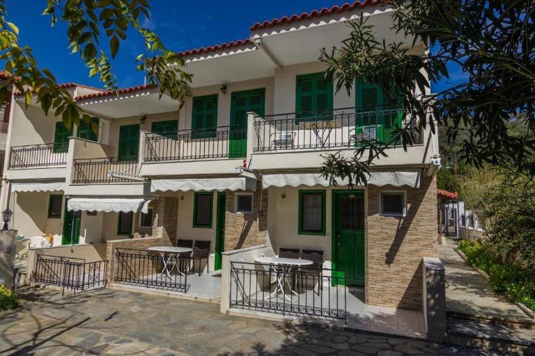 Stathopoulos Apartments - B&B Sampatiki