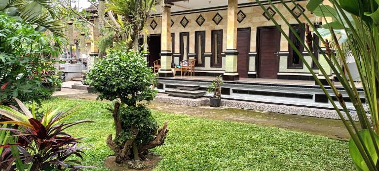 D'SARI UNDISAN Houses - B&B Bangli