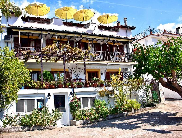 Nina Apartments - Bed and Breakfast Neo Klima
