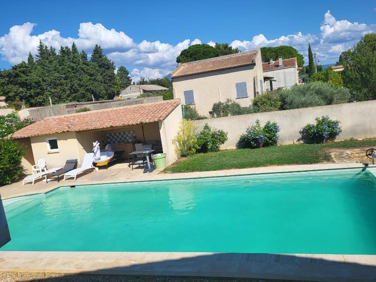 Gitedelea - B&B Aubignan