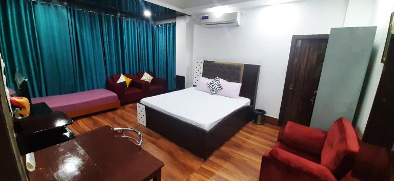 THE PALM SUITES , Incredible North East Tourism - Ferienwohnung Gauhati