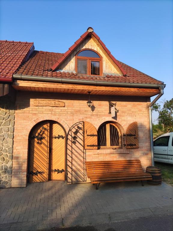 Vinný sklep u Brodů - B&B Vacenovice