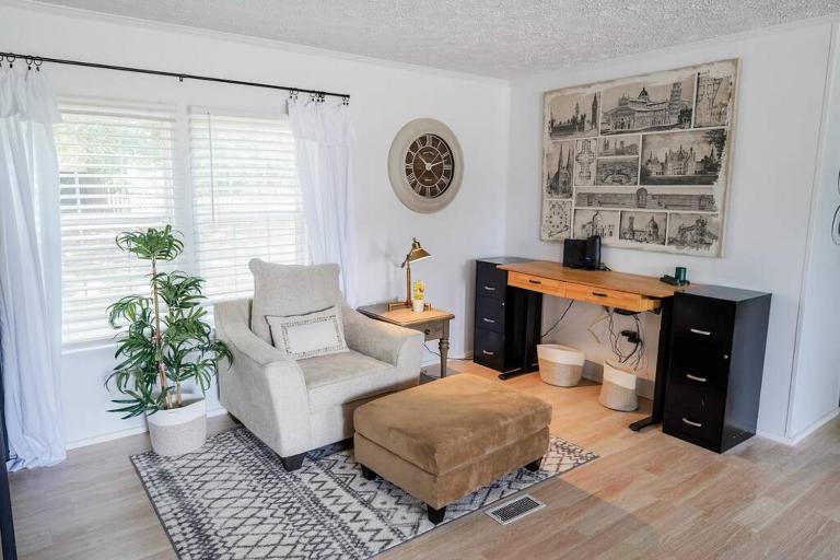 The Cozy Retreat - 3BR - Sleeps 7 - Near Greenville - B&B Greenville