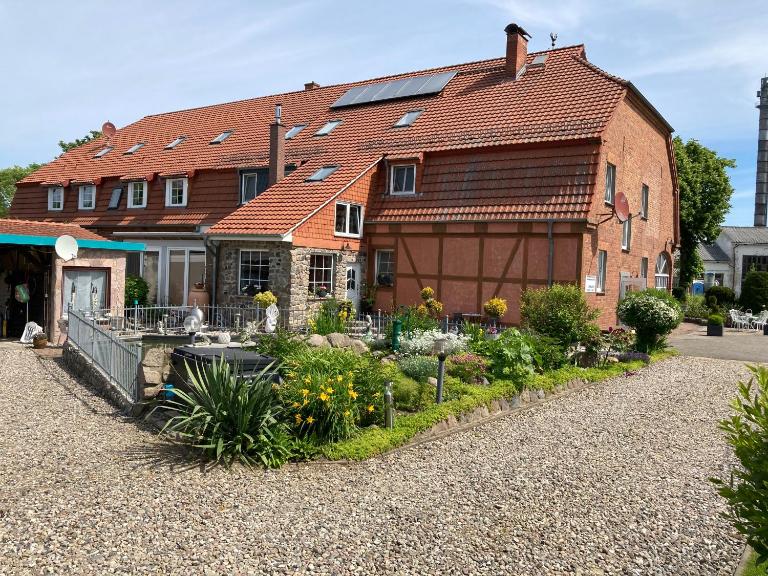 Landhausidyll Ferienwohnung - Ferienwohnung Grundshagen
