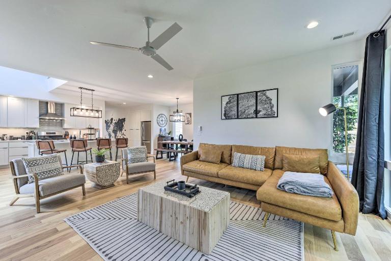 Modern Raleigh Home w/ Patio ~ 2 Mi to Downtown! - B&B Raleigh