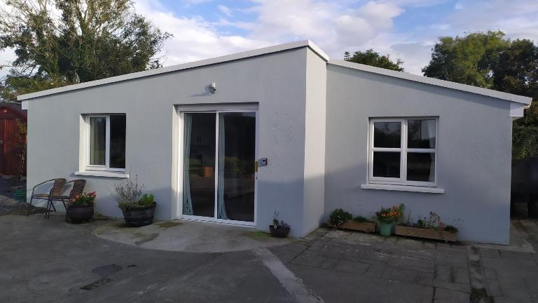 Lovely cosy cottage close to Atlantic beaches - B&B Dromore West