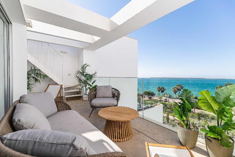 71-Beachfront, brand new luxury penthouse Benalmádena - B&B Benalmádena