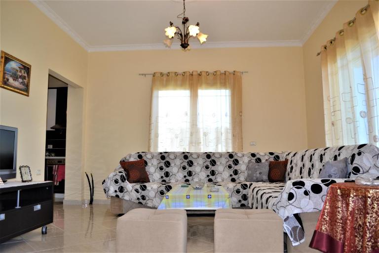 Villa Iremia Spacious Apartment for Family Holidays - B&B Vlorë