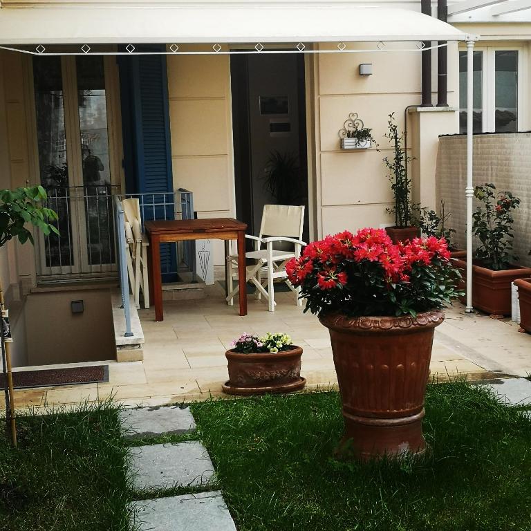 CB House Holiday - Ferienwohnung Pietrasanta