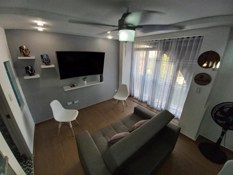 Apartamento dúplex vacacional cerca a la playa - Chambres d'hôtes Gaira