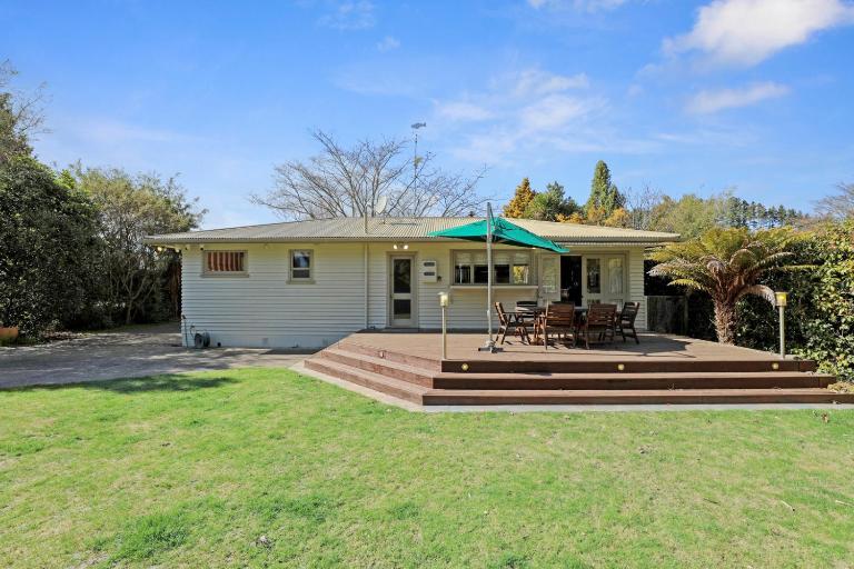 Pukeko Lodge - Tūrangi Holiday Home - B&B Turangi