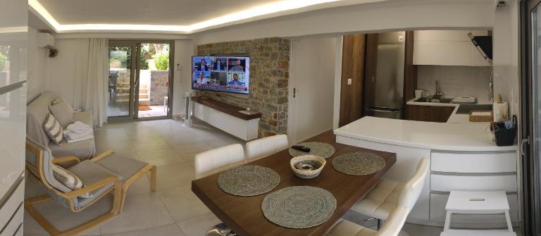 Irida Holiday Apartments - B&B Stoúpa