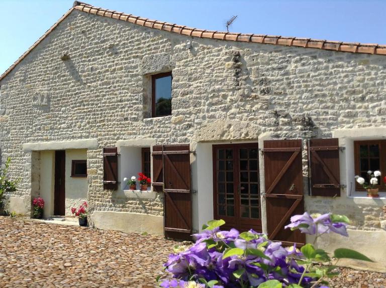 Boutonne Rouge Gite - B&B Bouin