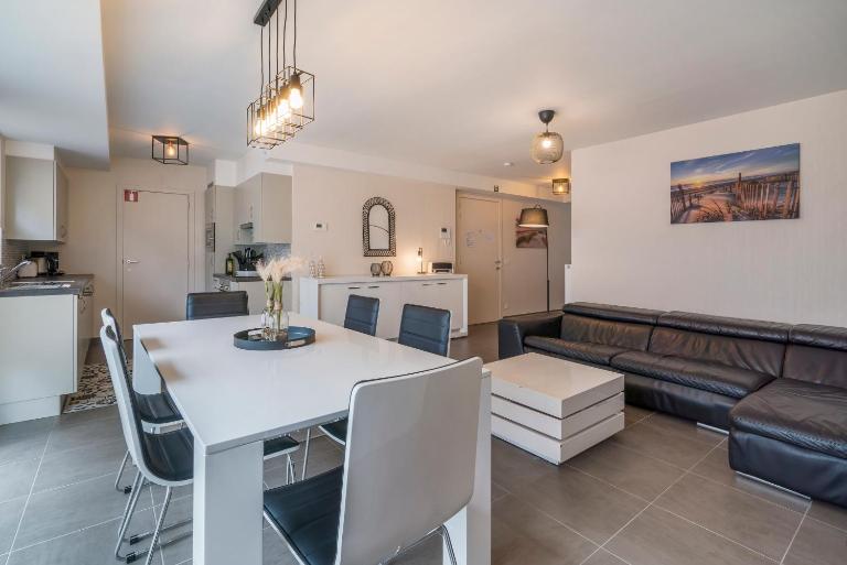 Gelijkvloers app mét ruim terras op 1 min van zee - B&B Blankenberge