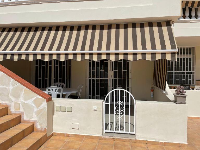 Beautiful Las Rosas - B&B Arona