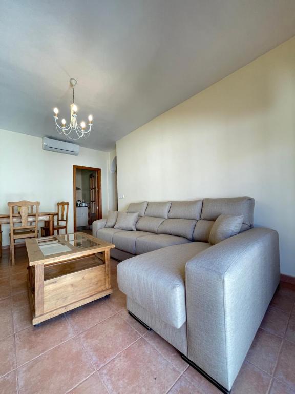 LaFrenchTouch - Relájate y desconecta al pueblo - B&B Villanueva de Tapia