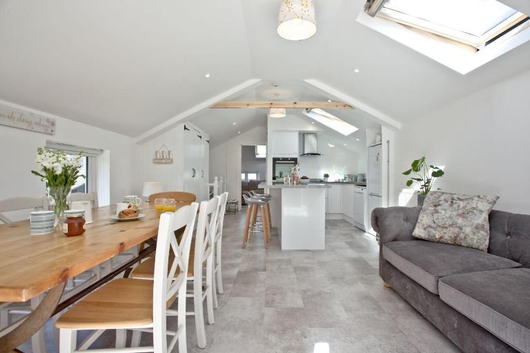Charming Cottage, Wi-Fi, Parking, Pets Accepted - Ferienwohnung Newquay