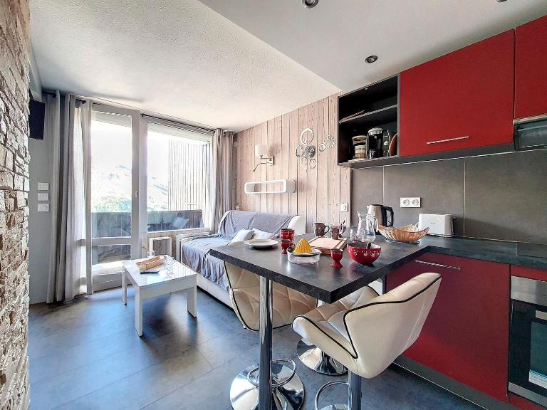 Appartement moderne rénové au pied des pistes avec balcon - FR-1-344-896 - Ferienwohnung Les Menuires