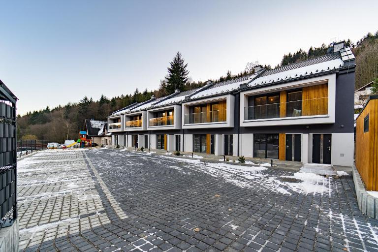 Z SAUNĄ, BLISKO WYCIĄGU - Osada Wilczy Potok - B&B Szczyrk