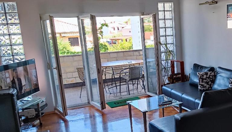 Apartment Tin - Ferienwohnung Krk