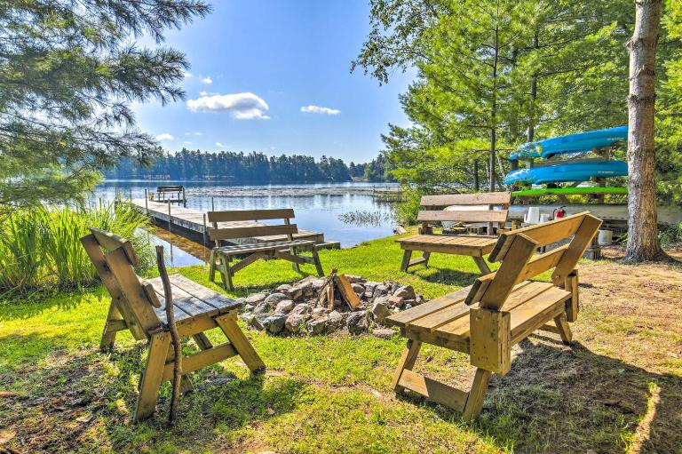 Outdoor Lover's Paradise w/ Dock & Fire Pit! - B&B Woodruff