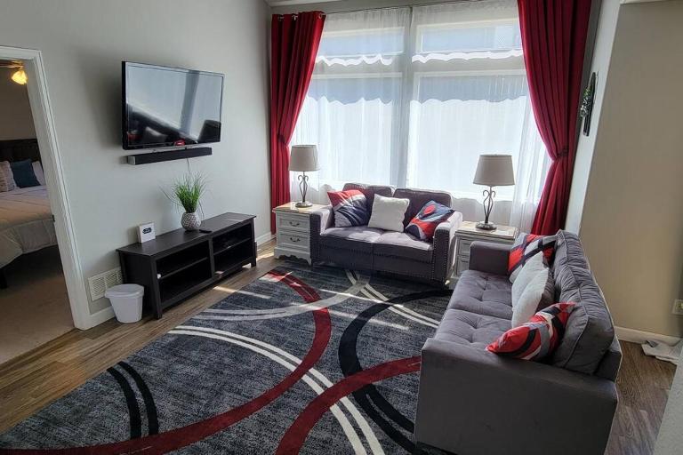 3 bed 2.5 bath smart home with rv parking - B&B Casper