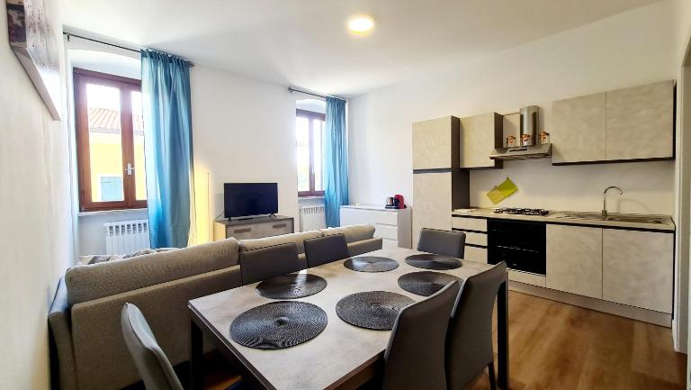 Bardo House - 2 Free Parking lots - 3 bedrooms - 2 bathrooms - B&B Bardolino