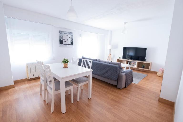 La Casina de Leo y Mía - Centro de Gijón 6p - Wifi - VUT-3398-AS - B&B Gijón