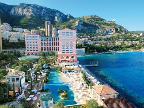 Monaco Stunning Sea Views, Larvotto beach, Terrace, 2 bedrooms, 2 bathrooms, up to 6 person, lift, 1st floor - B&B Beausoleil