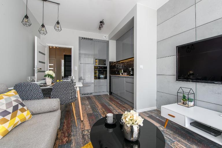 Close to Chopin airport, Moduo Cybernetyki, free parking by Cosmo Spirit - B&B Varsavia