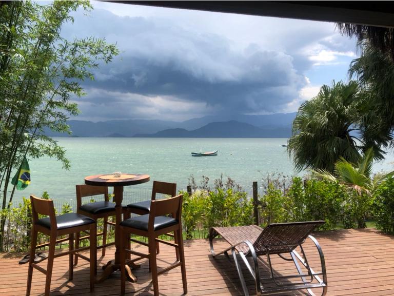 Paraíso Frente ao Mar Sul da Ilha - B&B Florianópolis
